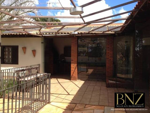 #6381 - Casa para Venda em Arapongas - PR - 2