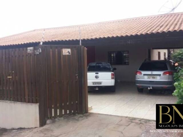 #6384 - Casa para Venda em Arapongas - PR - 1