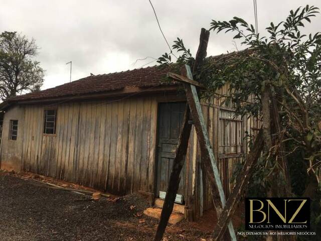 #7093 - Casa para Venda em Arapongas - PR - 2
