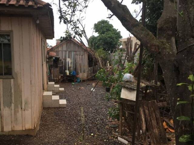 #7093 - Casa para Venda em Arapongas - PR - 3