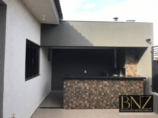 #7195 - Casa para Venda em Arapongas - PR - 2