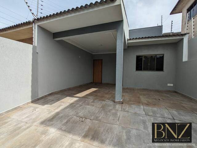#6853 - Casa para Venda em Arapongas - PR - 2