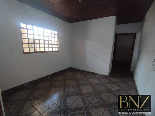 #9065 - Casa para Locação em Arapongas - PR - 2
