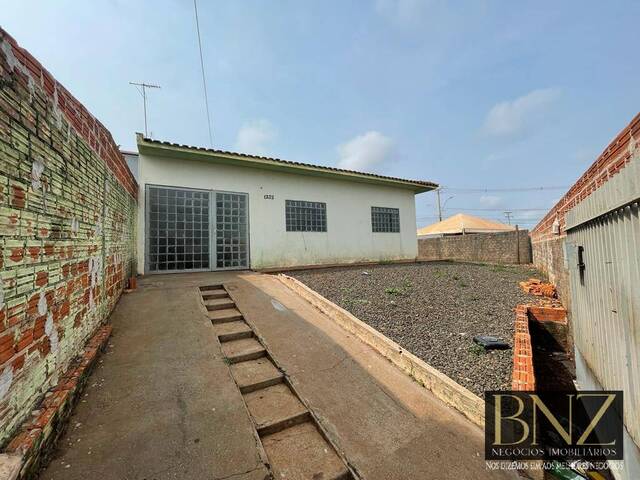 #7763 - Casa para Venda em Arapongas - PR - 2