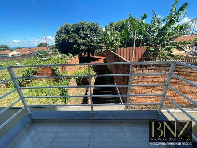 #7923 - Apartamento para Venda em Arapongas - PR