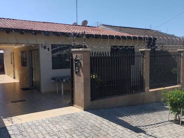 #9305 - Casa para Venda em Arapongas - PR - 1