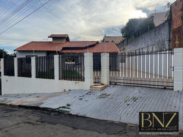 #8100 - Casa para Venda em Arapongas - PR