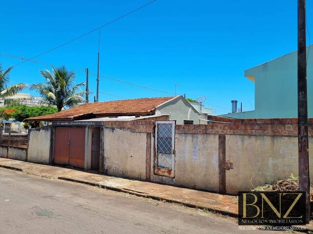 #9382 - Casa para Venda em Arapongas - PR - 2