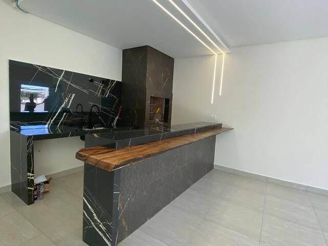 #8158 - Casa para Venda em Arapongas - PR