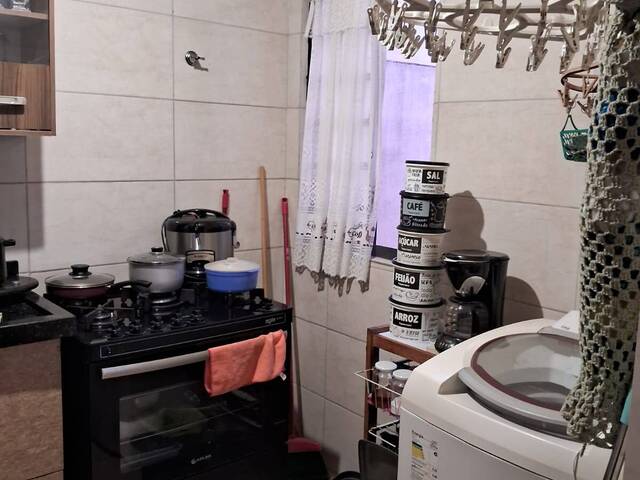 #9553 - Apartamento para Venda em Arapongas - PR - 2