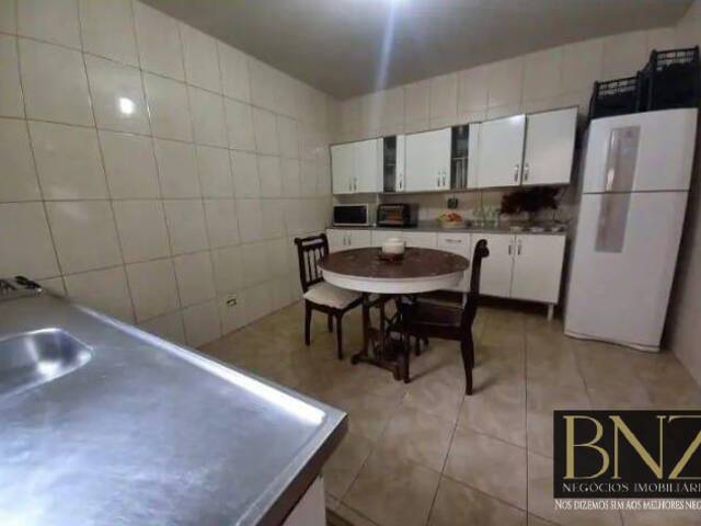 Sobrado para Venda em Arapongas - 4