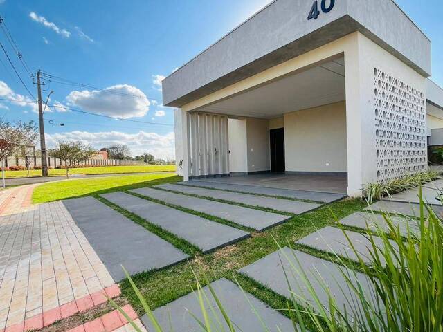 #9643 - Casa para Venda em Arapongas - PR - 2
