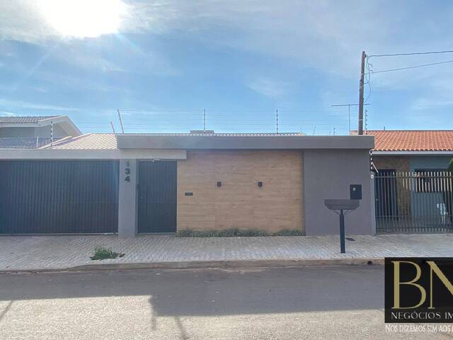 #9649 - Casa para Venda em Arapongas - PR