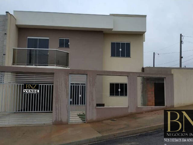 #7800 - Sobrado para Venda em Arapongas - PR - 1