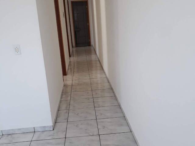 #9747 - Casa para Venda em Arapongas - PR - 3
