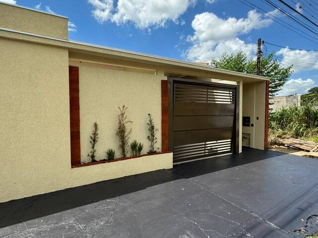 #9757 - Casa para Locação em Arapongas - PR