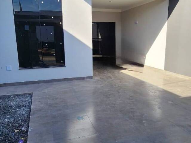 #9768 - Casa para Venda em Arapongas - PR - 2