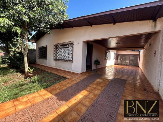 #10007 - Casa para Venda em Arapongas - PR - 1