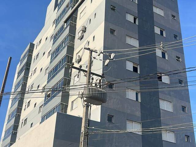 #10027 - Apartamento para Venda em Arapongas - PR - 1