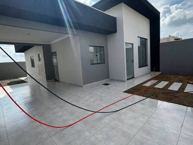 #10045 - Casa para Venda em Arapongas - PR - 3