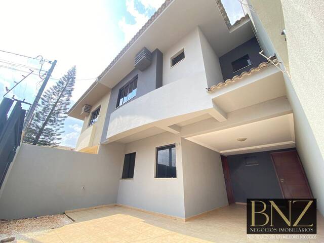 #10051 - Casa para Venda em Arapongas - PR - 2