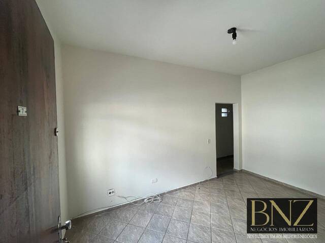 #10070 - Apartamento para Locação em Arapongas - PR - 3