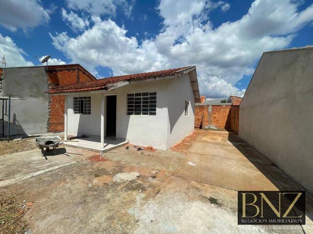 #10098 - Casa para Locação em Arapongas - PR - 2