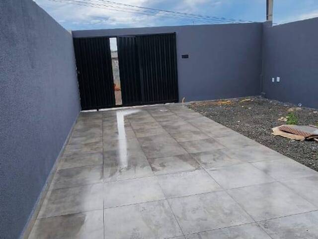 #10112 - Casa para Venda em Arapongas - PR - 2