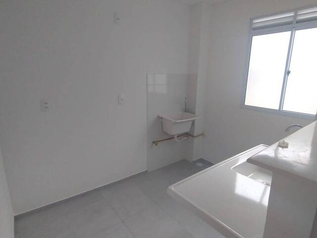 #10133 - Apartamento para Venda em Arapongas - PR - 2