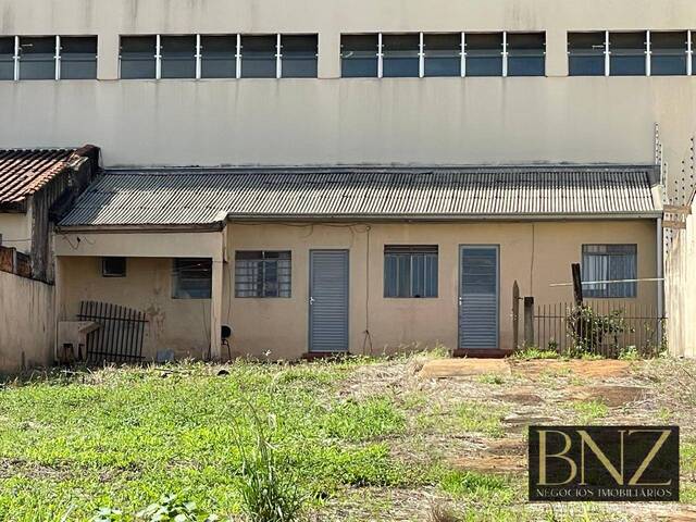 #10136 - Casa para Venda em Arapongas - PR - 3