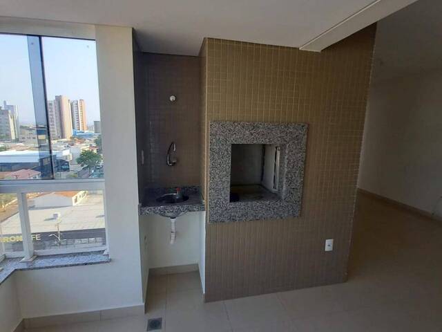 #10156 - Apartamento para Venda em Arapongas - PR - 3