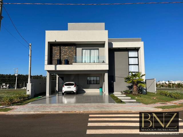 #10166 - Casa para Venda em Arapongas - PR - 1