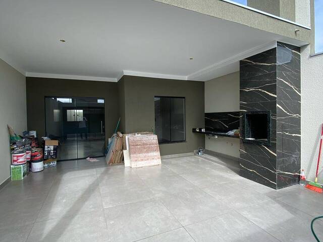 #10195 - Casa para Venda em Arapongas - PR - 2