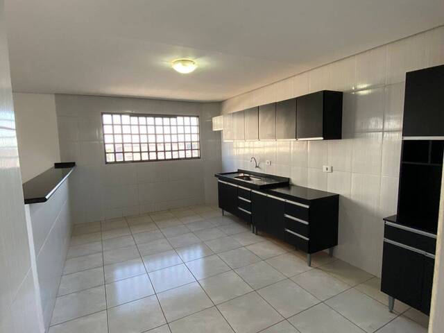 #8575 - Apartamento para Locação em Arapongas - PR