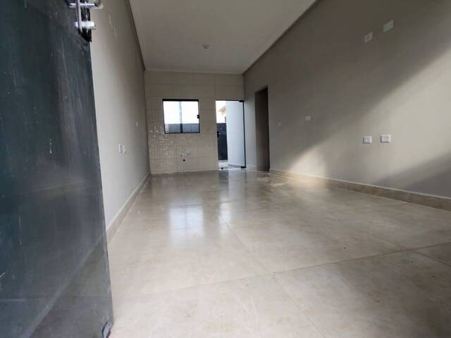 #10205 - Casa para Venda em Arapongas - PR - 3