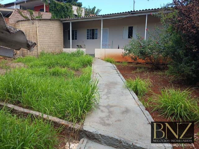 #10210 - Casa para Locação em Arapongas - PR - 2