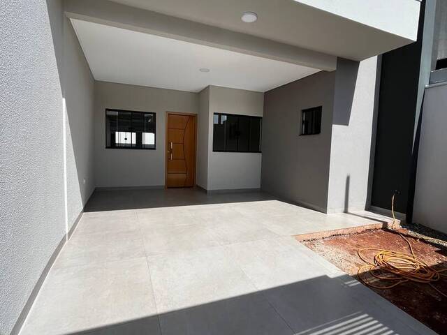 #10037 - Casa para Venda em Arapongas - PR - 1