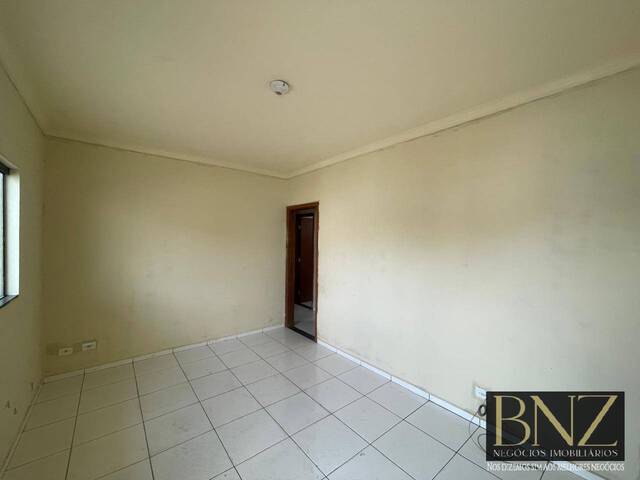 #7404 - Casa para Venda em Arapongas - PR - 3