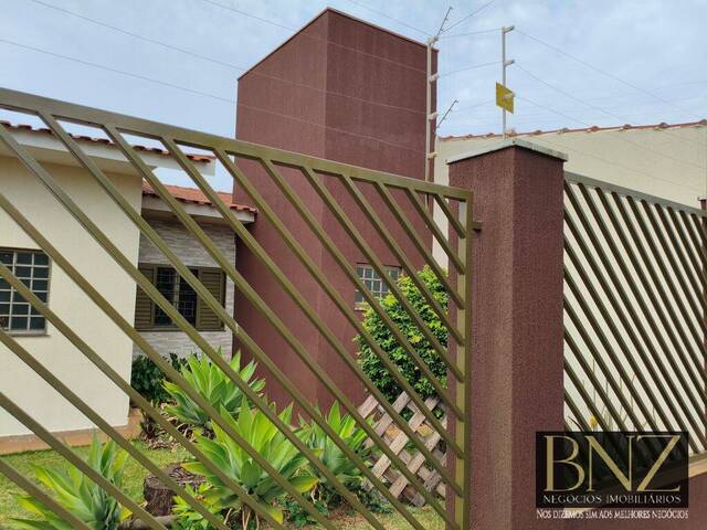 #10297 - Casa para Venda em Arapongas - PR - 2