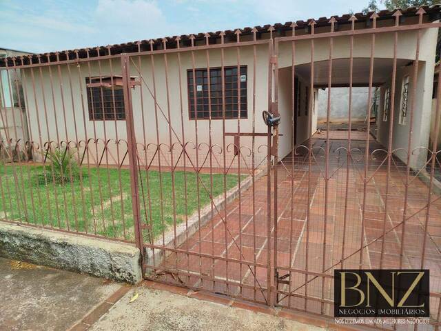 #10333 - Casa para Locação em Arapongas - PR - 2