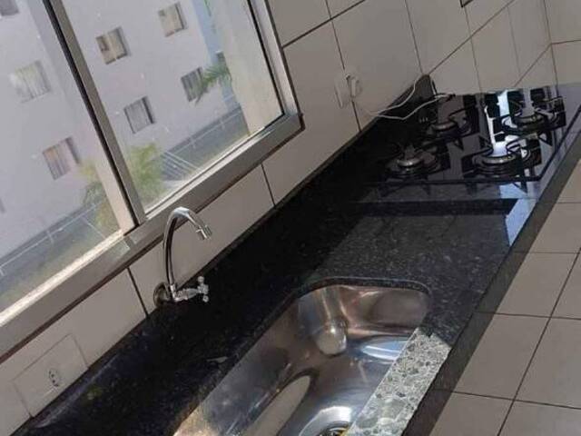 #10341 - Apartamento para Venda em Arapongas - PR - 2