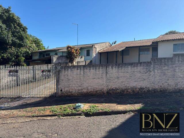 #7611 - Casa para Locação em Arapongas - PR - 1