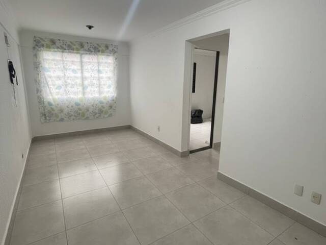 #10351 - Apartamento para Locação em Arapongas - PR - 1