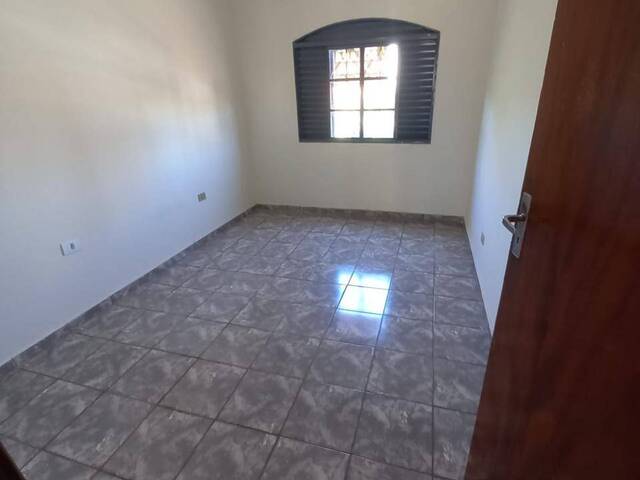 #10389 - Apartamento para Locação em Arapongas - PR - 3