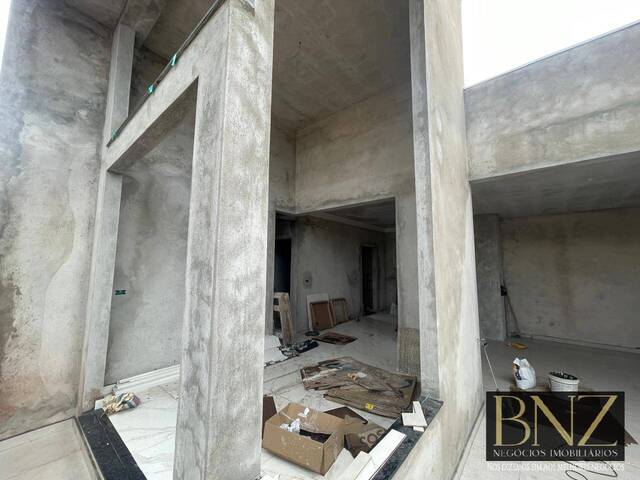 #10393 - Casa para Venda em Arapongas - PR - 2