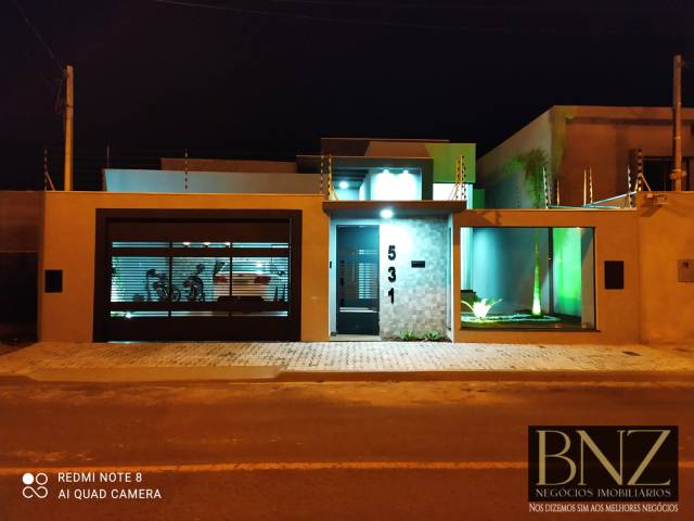 #10409 - Casa para Venda em Arapongas - PR - 2