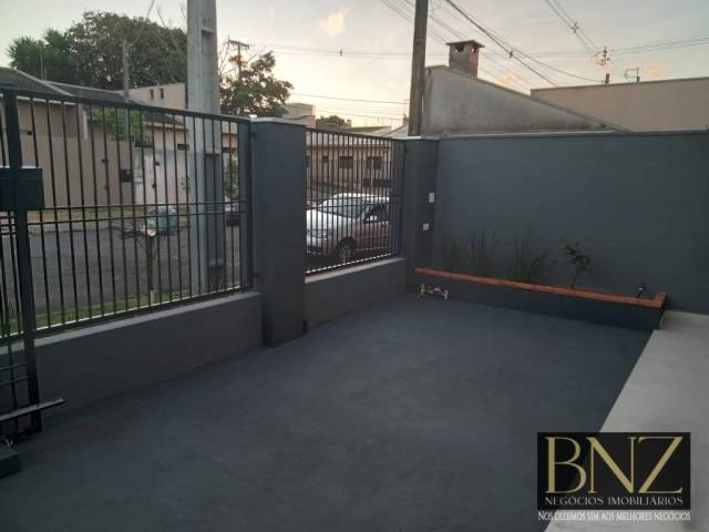 #10408 - Casa para Venda em Arapongas - PR - 2