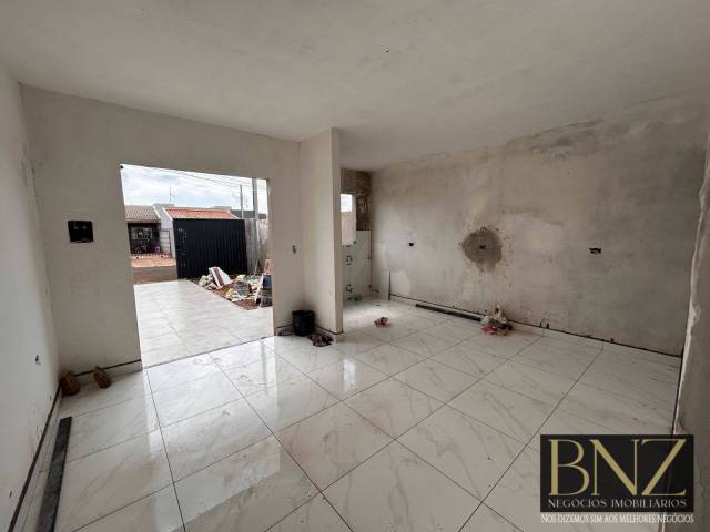 #10422 - Casa para Venda em Arapongas - PR - 3