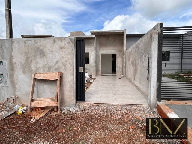 #10422 - Casa para Venda em Arapongas - PR - 1