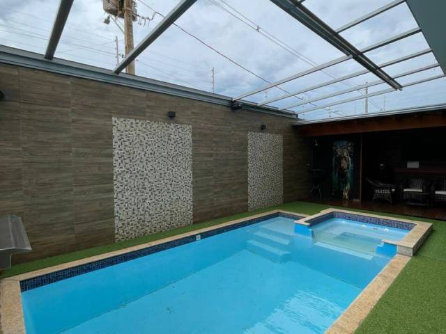 #10444 - Casa para Venda em Arapongas - PR - 2